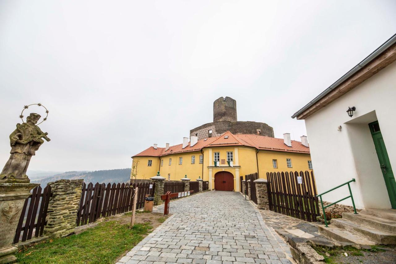 Penzion Hradu Svojanov Svojanov  Buitenkant foto